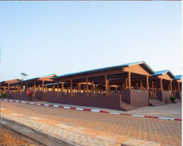 Projet de construction du Marché régional d’AZOVE